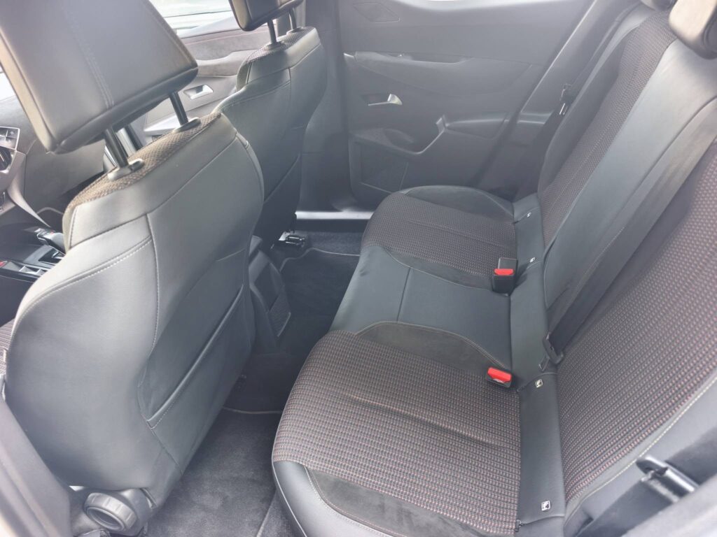 DS DS3 CrossBack Performance Line