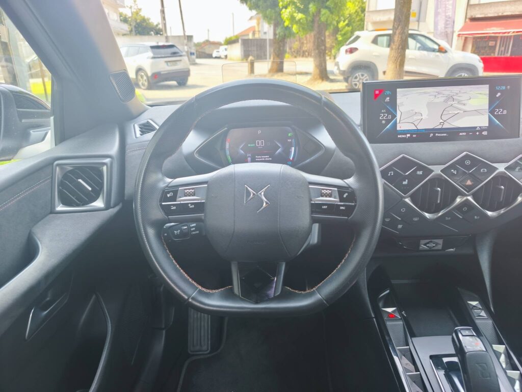 DS DS3 CrossBack Performance Line