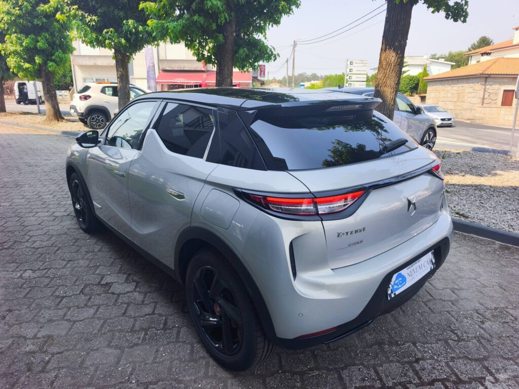 DS DS3 CrossBack Performance Line