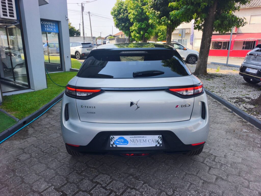 DS DS3 CrossBack Performance Line