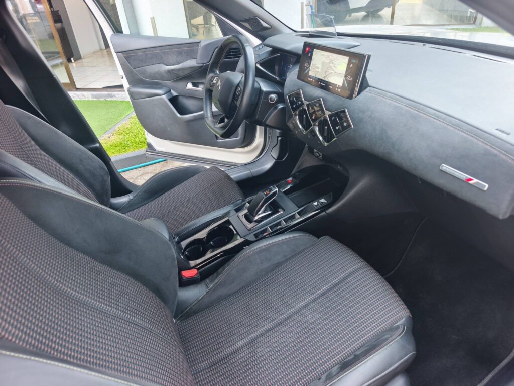 DS DS3 CrossBack Performance Line