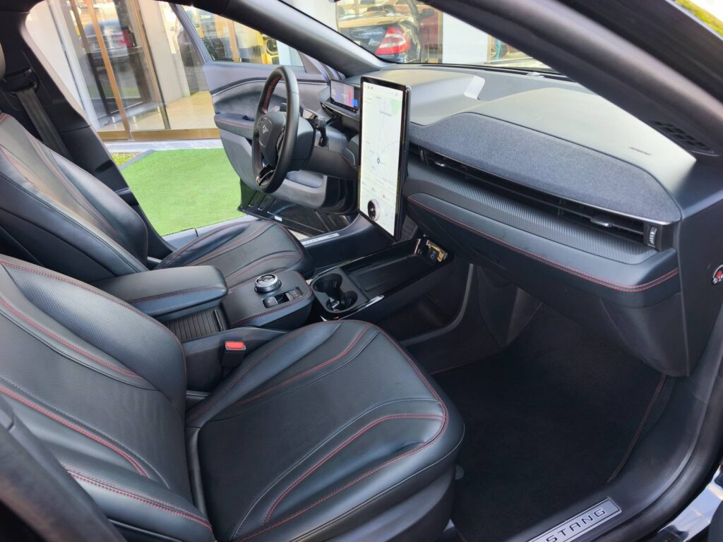 Ford Mustang Mach-E Premium 98.7 KW