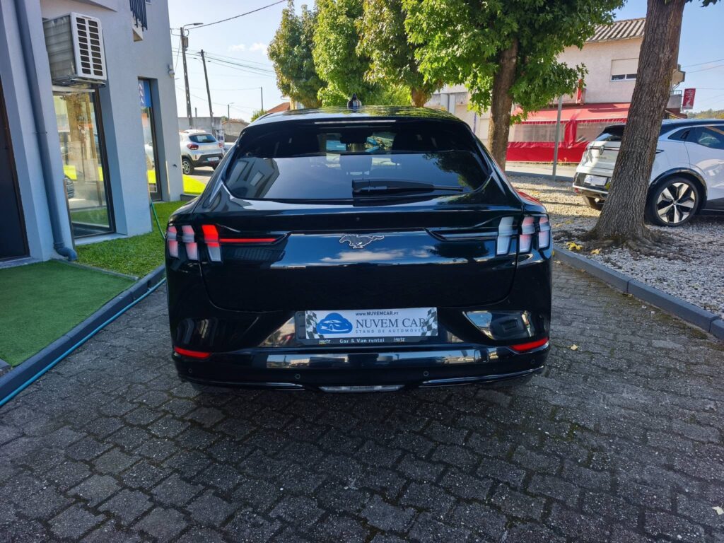 Ford Mustang Mach-E Premium 98.7 KW